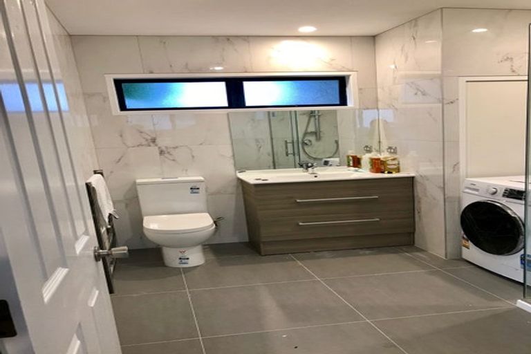 Photo of property in 10 Glenvar Close, Torbay, Auckland, 0630