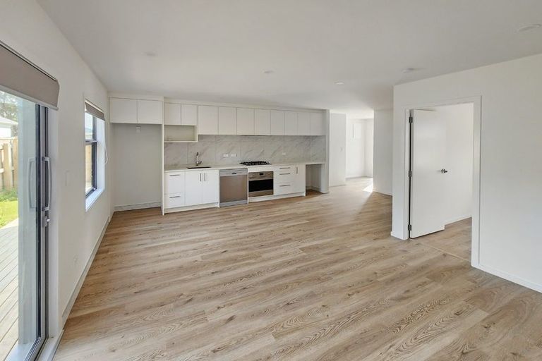 Photo of property in 5/6 Russell Street, Feilding, 4702