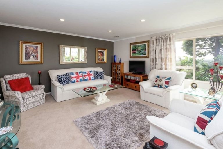 Photo of property in 2/42 Mccahill Views, Botany Downs, Auckland, 2010
