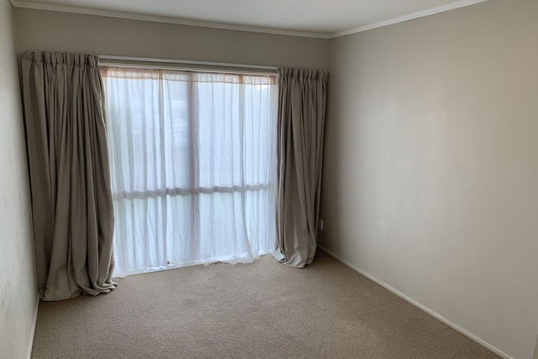 Photo of property in 14 Kilkenny Place, Fitzherbert, Palmerston North, 4410