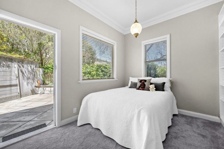 Photo of property in 60 Cheviot Road, Lowry Bay, Lower Hutt, 5013