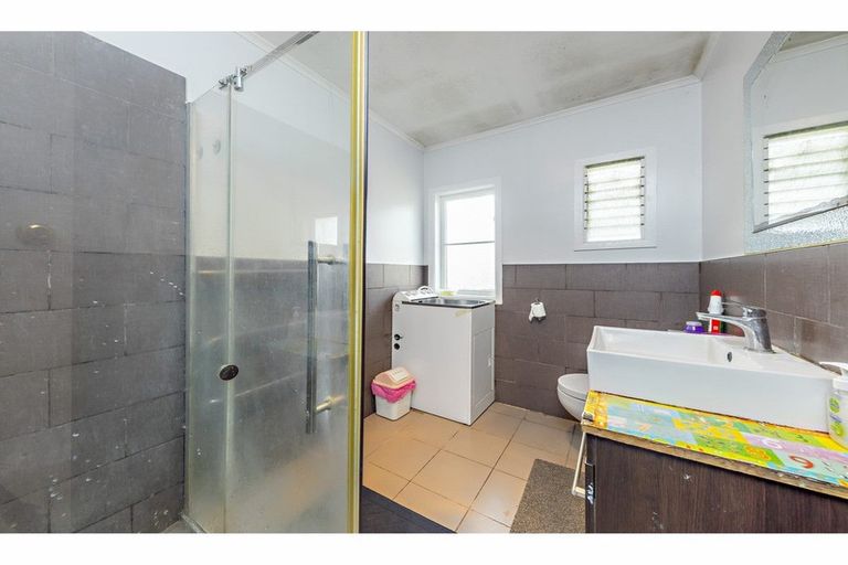 Photo of property in 8 Plunket Avenue, Papatoetoe, Auckland, 2104