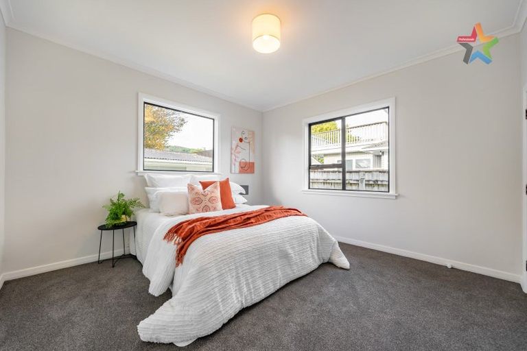 Photo of property in 15 Heretaunga Square, Silverstream, Upper Hutt, 5019