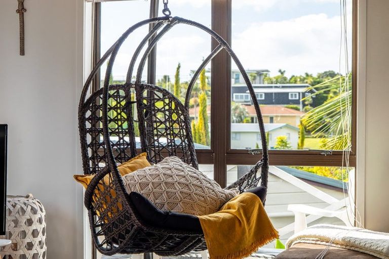 Photo of property in 61 Stratford Drive, Cable Bay, 0420