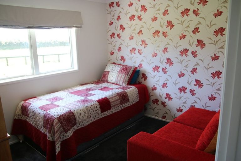 Photo of property in 323 Karioitahi Road, Karioitahi, Waiuku, 2683