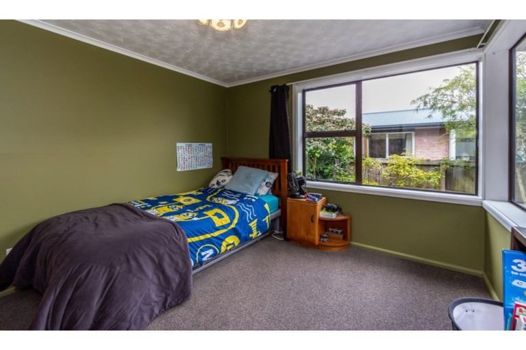 Photo of property in 53 Wingate Street, Redwood, Christchurch, 8051