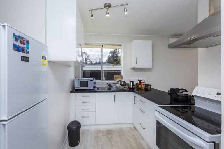 Photo of property in 2/12 Wilford Street, Wallaceville, Upper Hutt, 5018