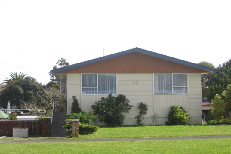 Photo of property in 33 High Street East, Waitara, 4320