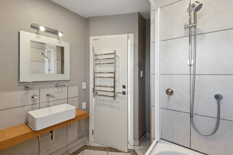 Photo of property in 36 Garden Road, Merivale, Christchurch, 8014