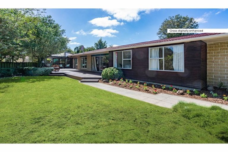 Photo of property in 51a Glenharrow Avenue, Avonhead, Christchurch, 8042