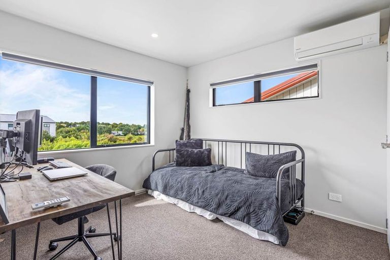 Photo of property in 6 Jean Alma Lane, Wattle Downs, Auckland, 2103