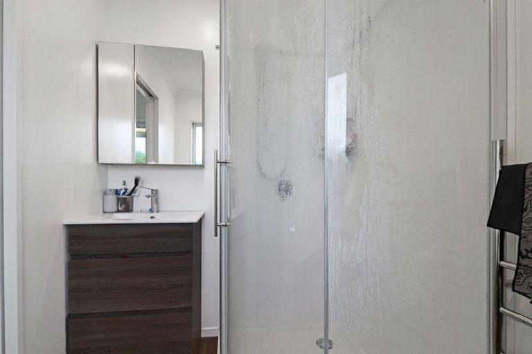 Photo of property in 275 Dowse Drive, Maungaraki, Lower Hutt, 5010