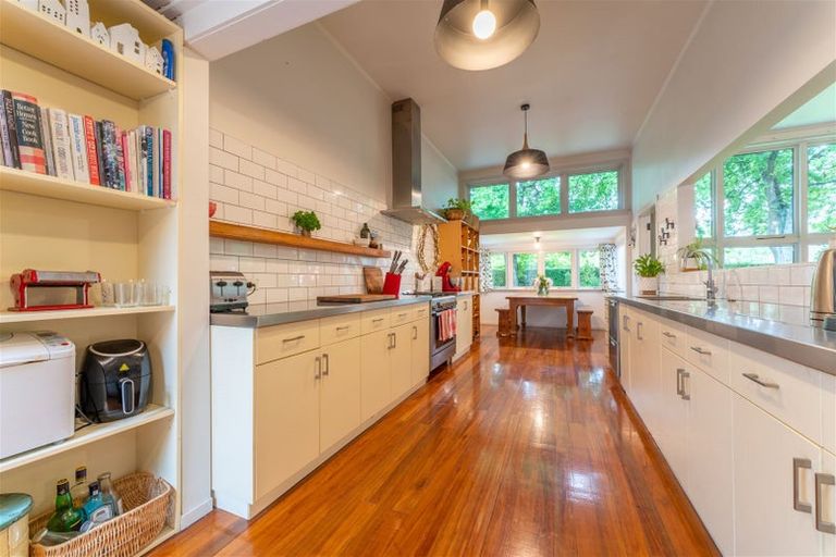 Photo of property in 23 Halstead Road, Pleasant Point, 7903