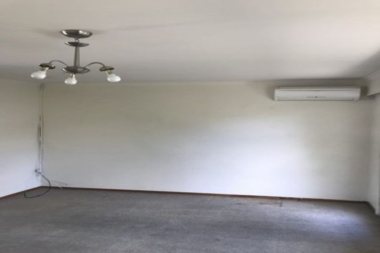 Photo of property in 13 Kipax Place, Riccarton, Christchurch, 8011