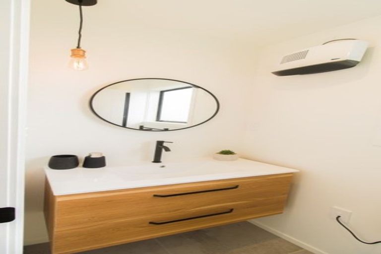 Photo of property in 27 Cutten Street, South Dunedin, Dunedin, 9012