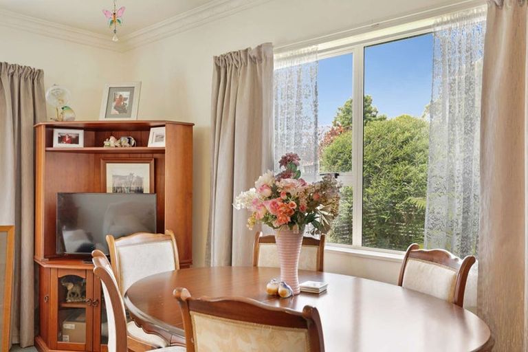 Photo of property in 61 Winchester Street, Levin, 5510