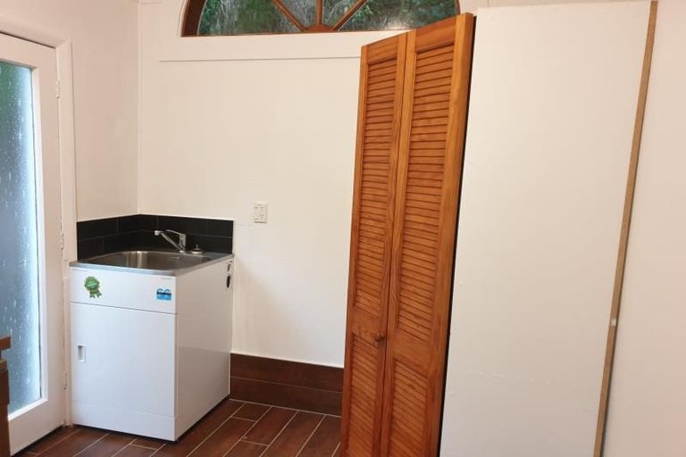 Photo of property in 119 Glenmore Street, Kelburn, Wellington, 6012