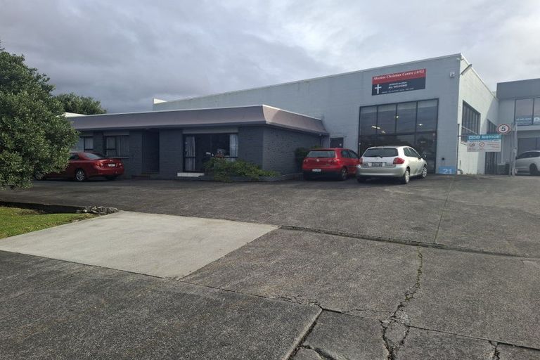 Photo of property in 21a Akatea Road, Korokoro, Lower Hutt, 5012
