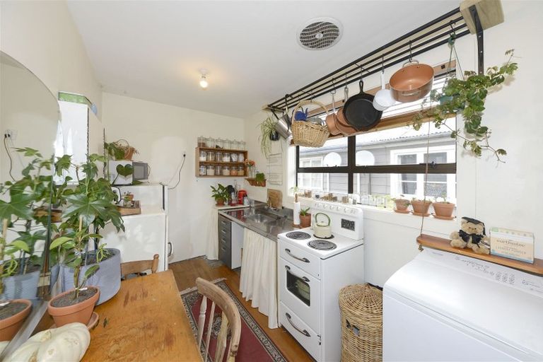 Photo of property in 1/34 Whitmore Street, Edgeware, Christchurch, 8013