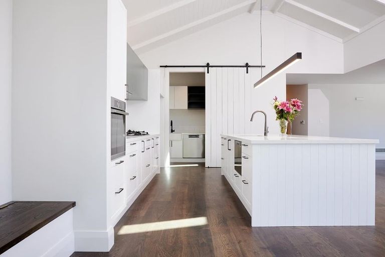 Photo of property in 50 Wairoa Road, Narrow Neck, Auckland, 0624