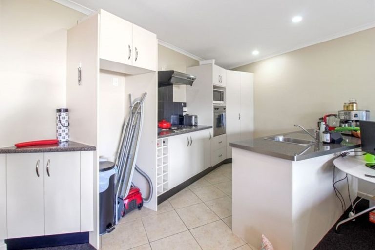 Photo of property in 26d Andrew Young Street, Palmerston North, 4410