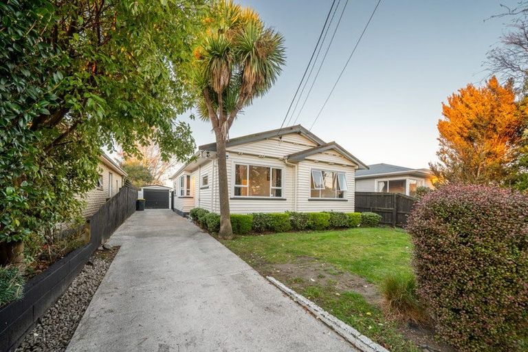 Photo of property in 196 Selwyn Street, Spreydon, Christchurch, 8024
