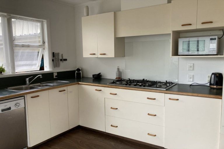 Photo of property in 27 Lancaster Street, Highbury, Palmerston North, 4412