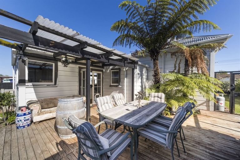 Photo of property in 19 Monckton Street, Feilding, 4702