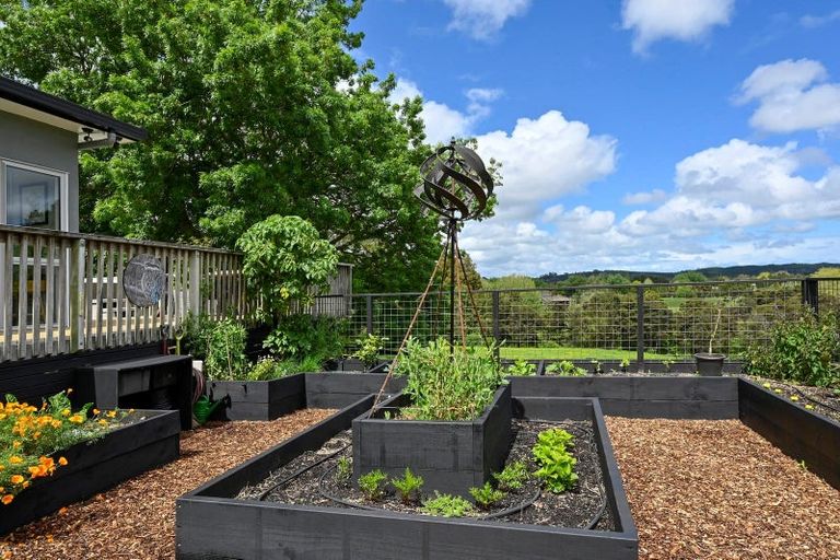 Photo of property in 44 Blackbridge Road, Dairy Flat, Albany, 0794