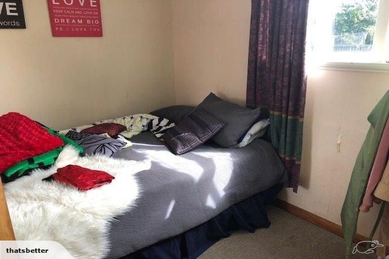 Photo of property in 9 Temuera Street, Otaki, 5512