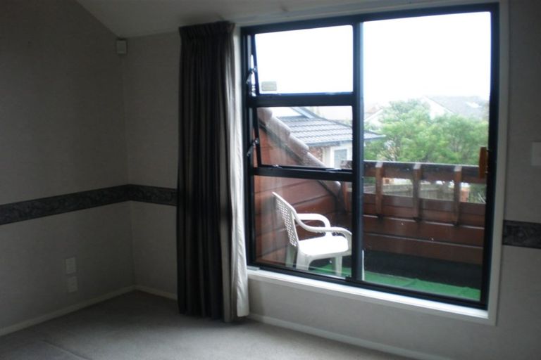 Photo of property in 2/4 Currell Way, Somerville, Auckland, 2014