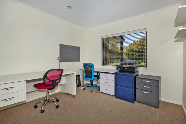 Photo of property in 10 Chatsfield Place, Te Kamo, Whangarei, 0112