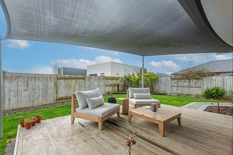 Photo of property in 10 Monaco Grove, Fitzherbert, Palmerston North, 4410