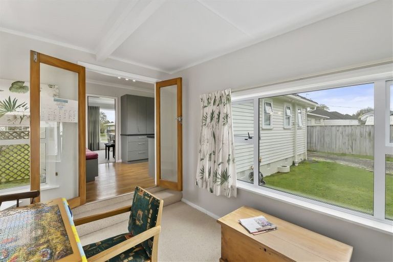 Photo of property in 16 Gardener Street, Levin, 5510