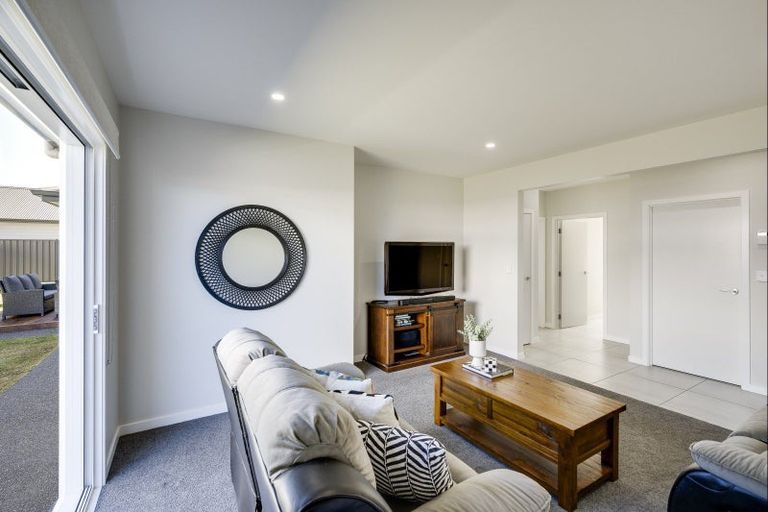 Photo of property in 48 Kenny Road, Te Awa, Napier, 4110