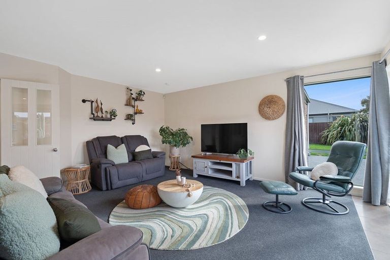 Photo of property in 7a Marsack Crescent, Halswell, Christchurch, 8025