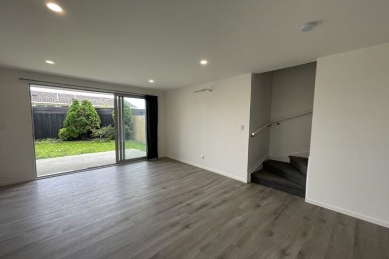 Photo of property in 15b Chadwick Crescent, Mangere East, Auckland, 2024