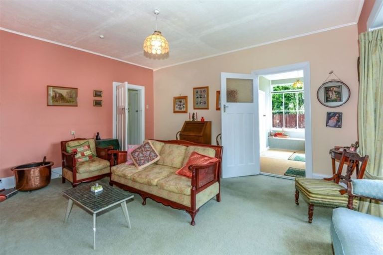 Photo of property in 1 Celia Street, Redcliffs, Christchurch, 8081