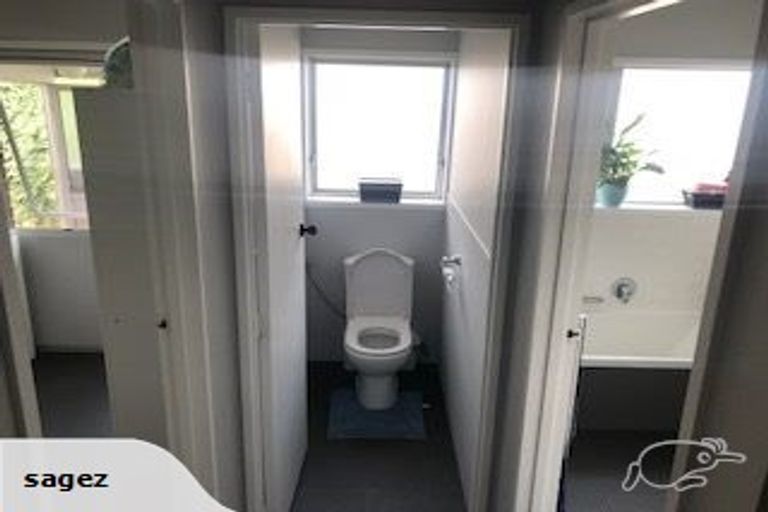 Photo of property in 2/49 Ashdown Place, Pahurehure, Papakura, 2113