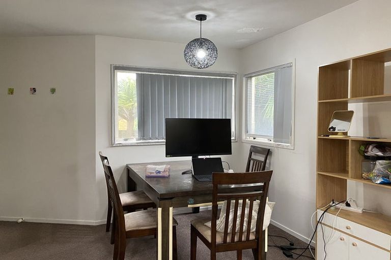 Photo of property in 131i St Georges Road, Avondale, Auckland, 0600