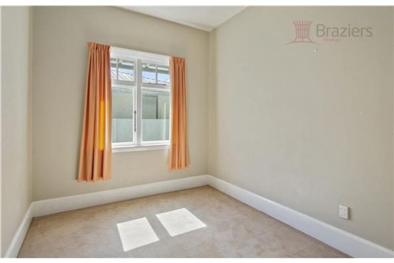 Photo of property in 120 Lincoln Road, Addington, Christchurch, 8024