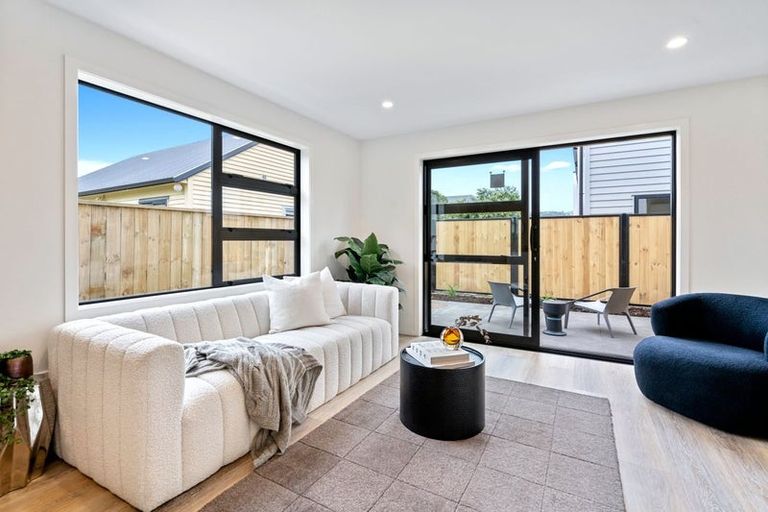 Photo of property in 1/25 Bush Street, Naenae, Lower Hutt, 5011