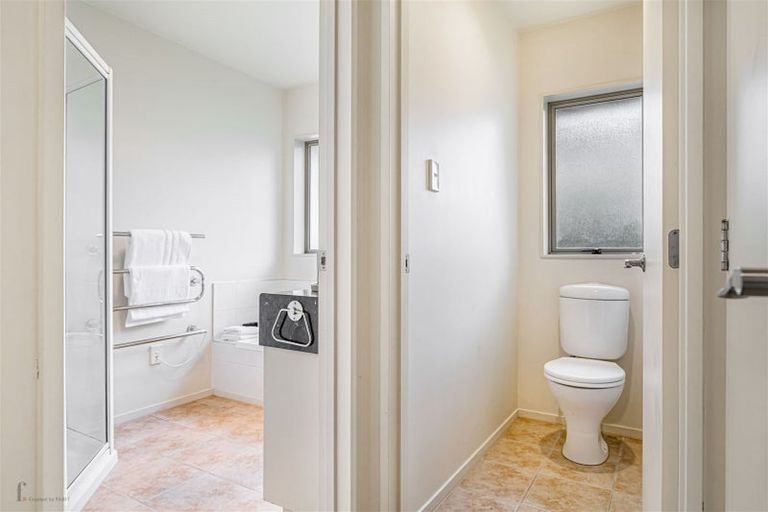 Photo of property in 15 Pyrite Street, Westgate, Auckland, 0614