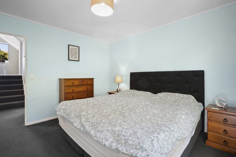 Photo of property in 4/86 Donald Street, Karori, Wellington, 6012