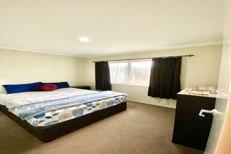 Photo of property in 62 Sunstone Crescent, Brown Owl, Upper Hutt, 5018