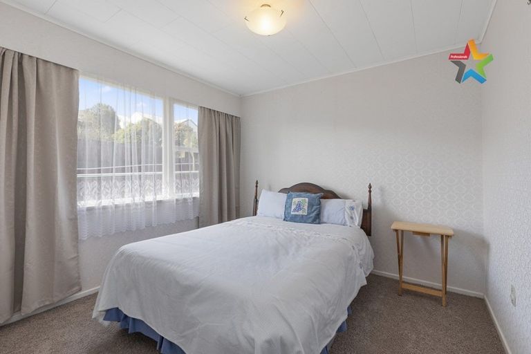 Photo of property in 5 Timaru Grove, Kelson, Lower Hutt, 5010