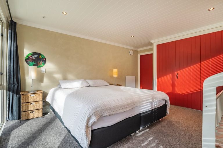 Photo of property in 64 Ellesmere Street, Ravensbourne, Dunedin, 9022