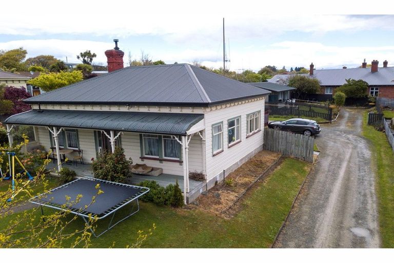 Photo of property in 12-12a Campbell Street, Maori Hill, Timaru, 7910