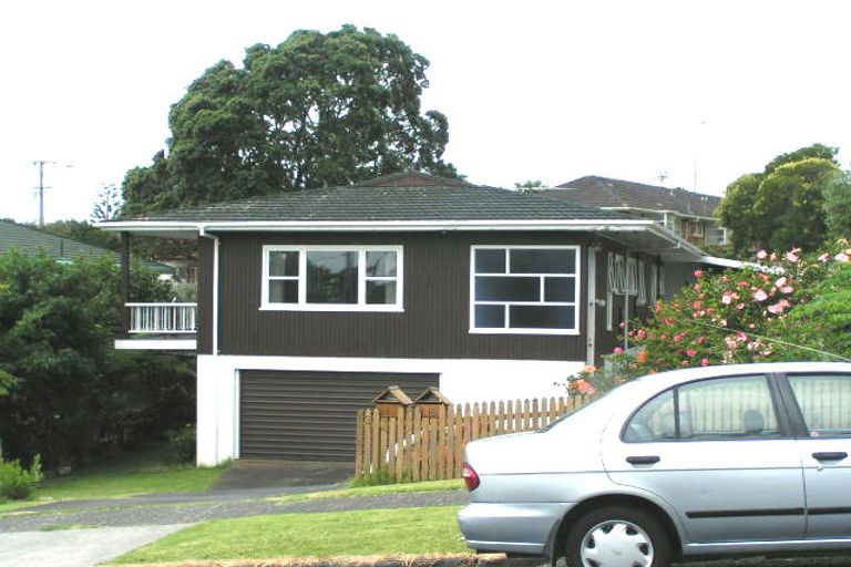 Photo of property in 1/2 Purchas Road, Hauraki, Auckland, 0622