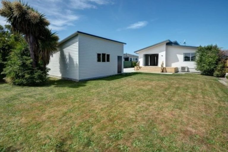Photo of property in 3 Moyna Avenue, Dallington, Christchurch, 8061